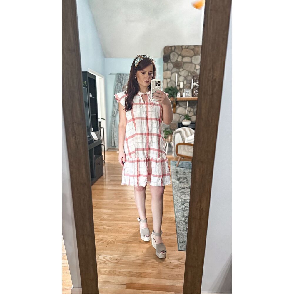 Loftācheckeredā
dress - Picture 11 of 16